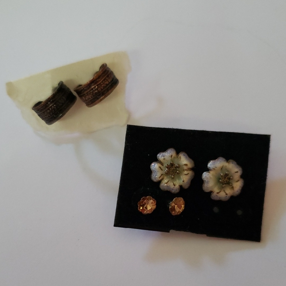 3 Pairs Floral Studs and Mini Bronze Hoop Earring Set